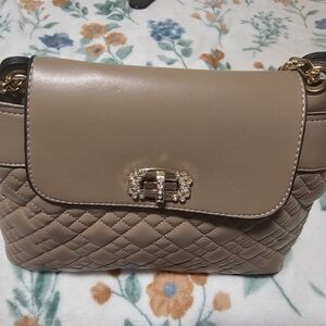 Chic Quilted Tan Shoulder Bag with Gold Accents